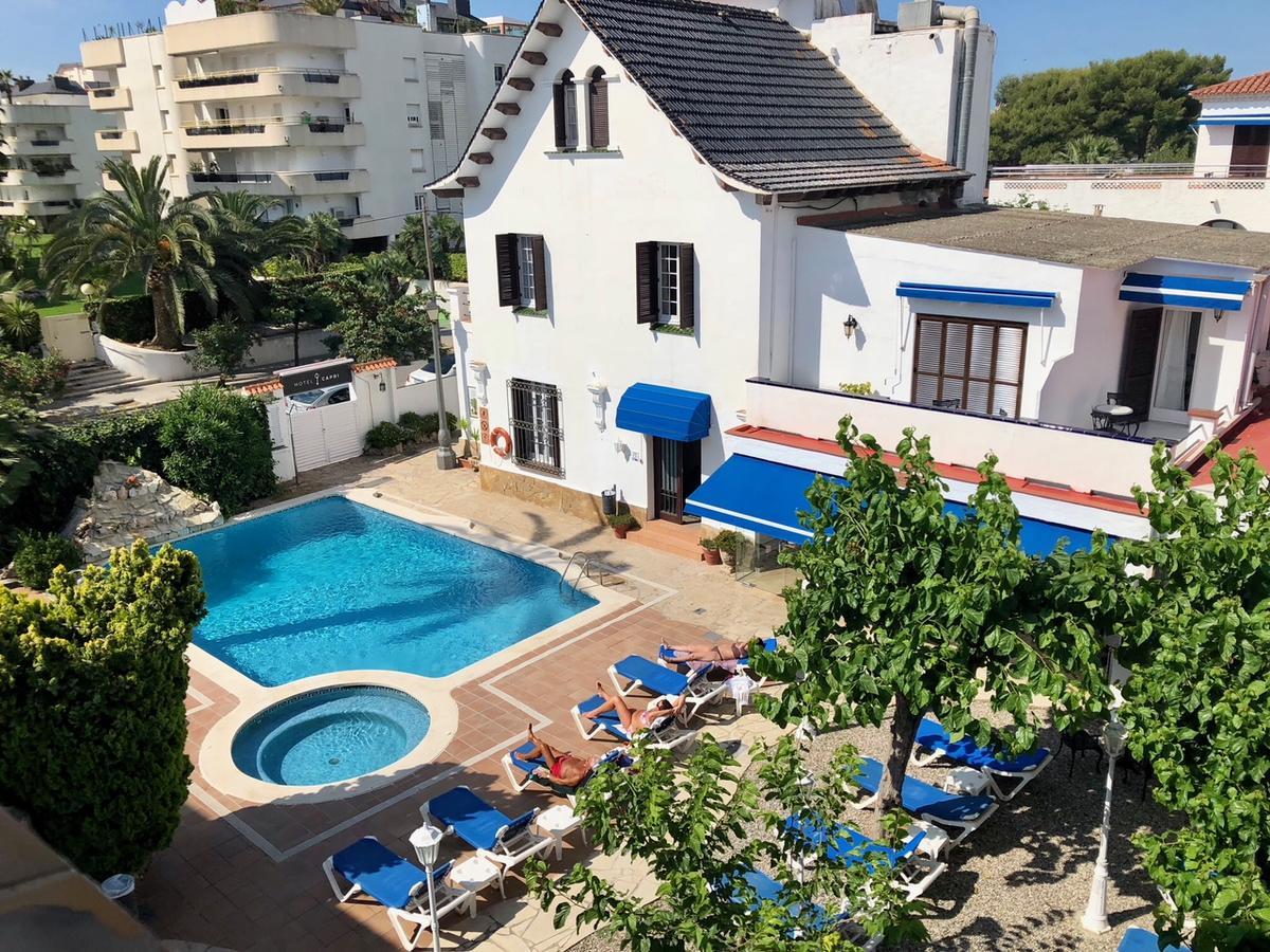 Hotel Capri Sitges Exterior photo